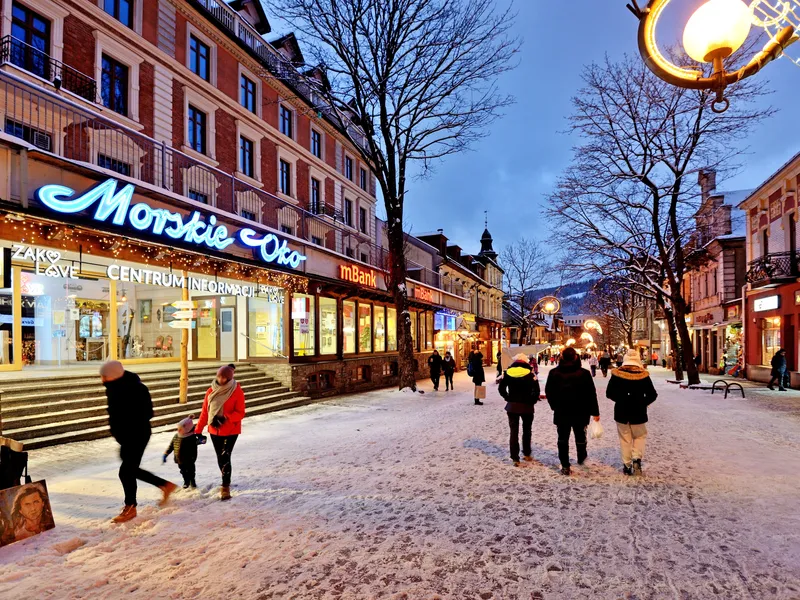 The Krupówki promenade in Zakopane under snow